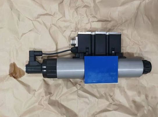 Rexroth R900927234 4WREE10W1-75-2X/G24K31/A1V 4WREE10W1-75-23/G24K31/A1V Proporcjonalny zawór kierunkowy